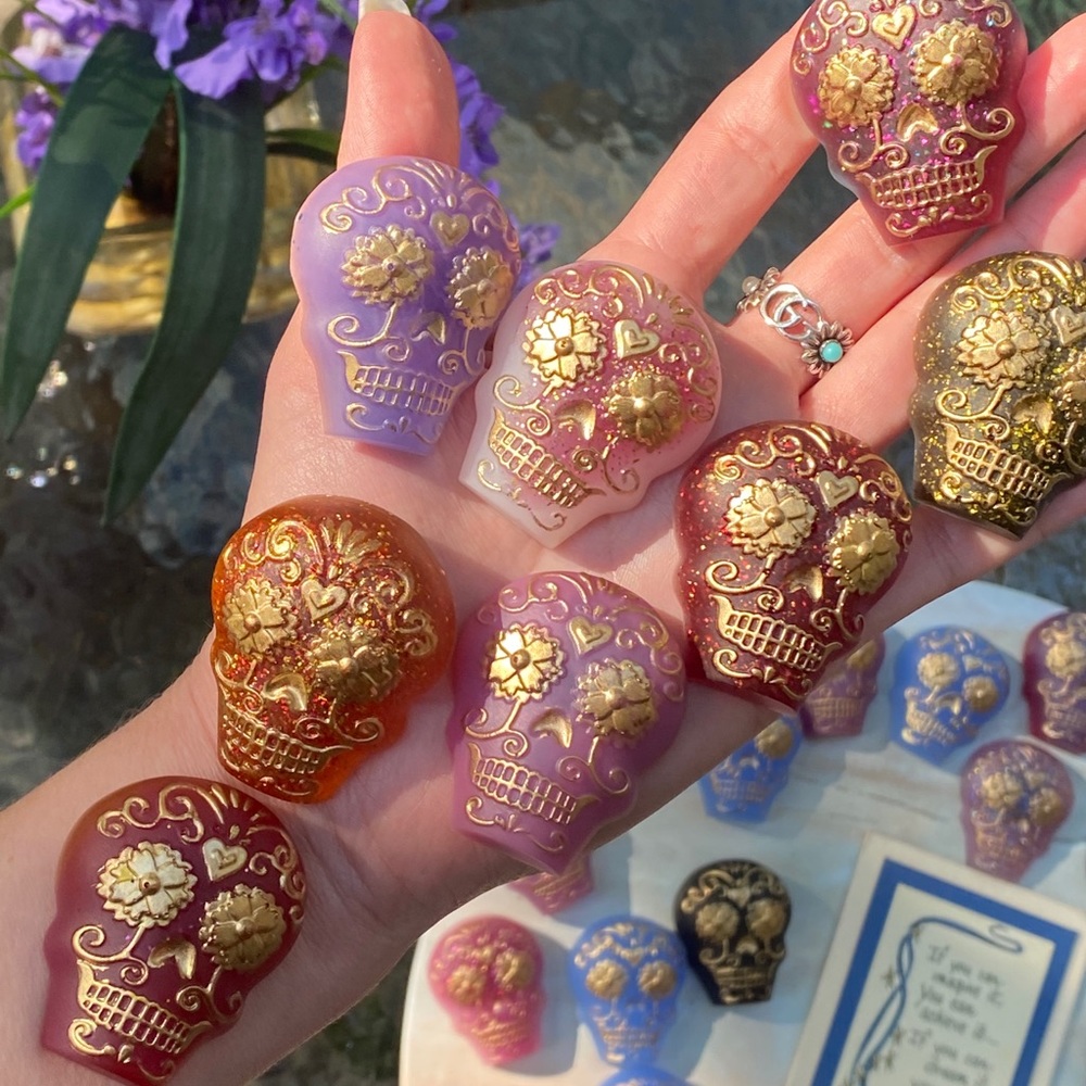 PACK OF 4 Magnets Sugar Skull Colorful Resin Art - Picture 15 of 15
